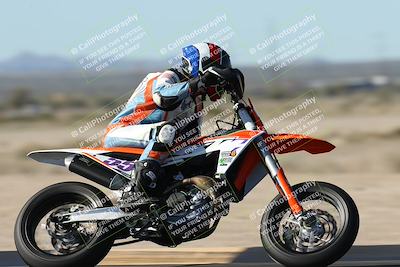 media/Jan-15-2026-Racers Edge (Thu) [[dfebeb70ab]]/3-B Group/Session 1 Turn 8/